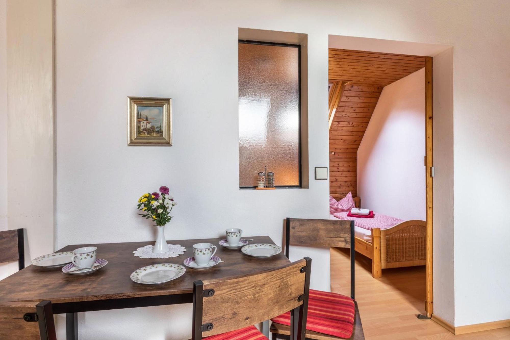 Ferienwohnung Sila Weinstadt Exterior foto